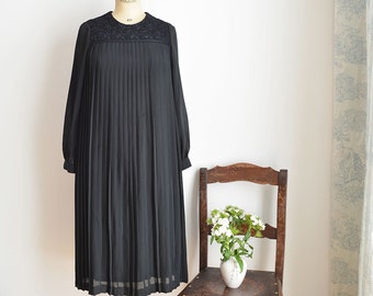 Vintage Style Pleating Dress 60s