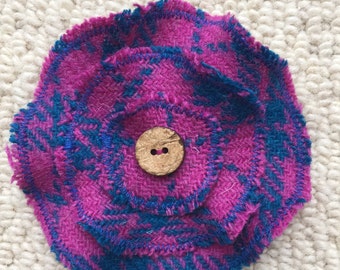 Handmade Harris Tweed brooch - choice of colours