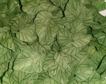 Green Frosted Leaf Charms - Acrylic Leaves - Green Leaves - Spring Leaves - Autumn Leaves - Frosted Acrylic Leaves - Bulk Leaf Charms