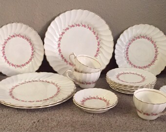 Myott Staffordshire Petite Pink Olde Chelsea China Dish Set