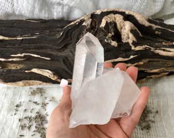 Point crystal quartz, Clear crystal quartz, Large crystal quartz, Meditation crystal, REiki crystal, Altar crystal, HEaling crystal quartz