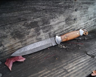 Custom Handmade Damascus Fixed Blade Throwing Dagger Hunting Knife (Walnut Wood handle)