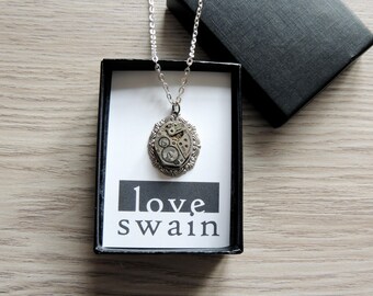 Silver Steampunk Necklace / watch movement necklace / clockwork necklace