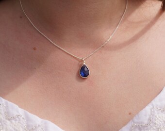 Necklace little blue Medallion
