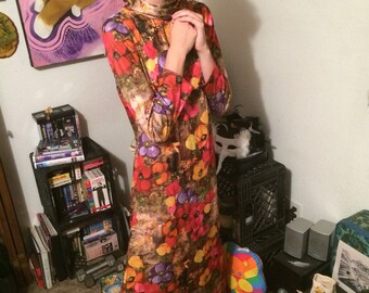 Field of Flowers 70s Psychedelic Maxi Dress