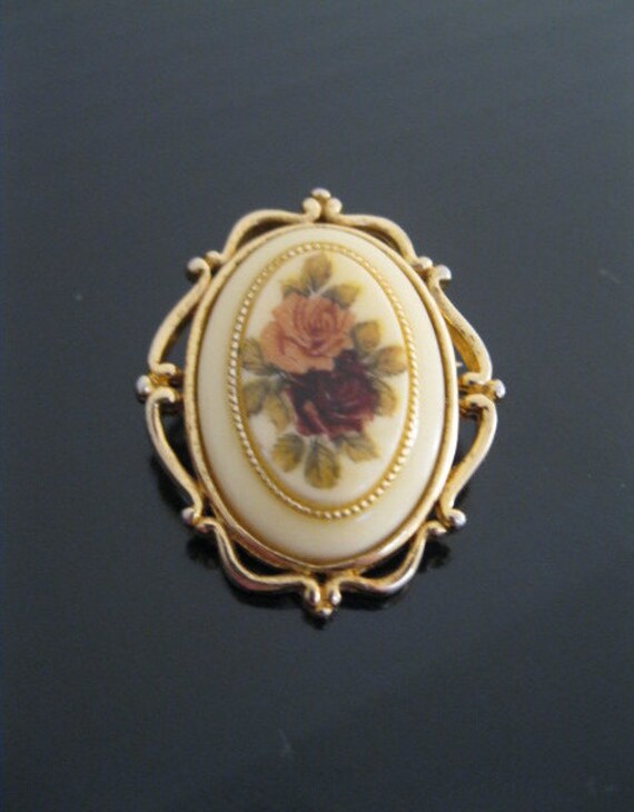 Vintage BARCS P67 gold plated frame brooch/pendant Floral