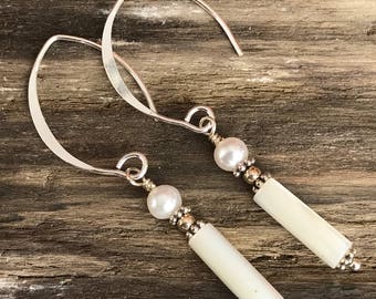 Mother of Pearl and Pearl Earrings / MOP Sterling Silver Earrings / White Pearl Earrings / Pearl Sterling Silver Earrings / Bride Earrings