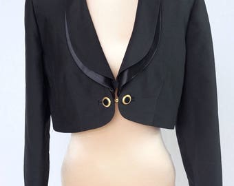Anthea Crawford cropped jacket,double shawl collar,black,jacket,1980s,1990s,80s,90s,lined,chain linked buttons to fasten,designer jacket