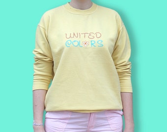 90s Yellow Sweater United Colors of Benetton - Pastel Yellow Crewneck Jumper Embroidered with Daisies - Normcore Floral Benetton Sweat