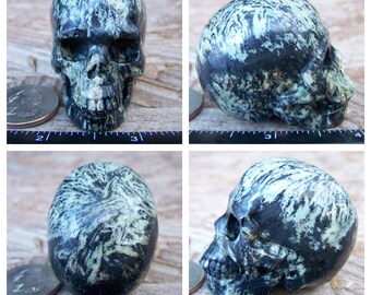 1.98" 4.1oz 115.9g Fireworks Stone Skull Realistic Crystal Healing Mystic Reiki Wicca Black Large 2 inch SK1524