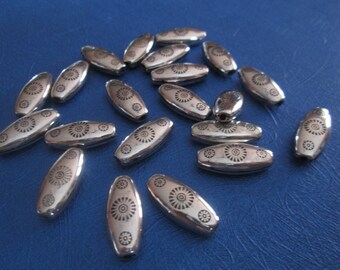 Set of 2 silver acrylic beads 21 x 10 mm