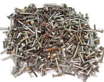 3+ pounds of vintage machine screws - huge lot of hundreds of assorted old rusty salvaged screws with great patina - all metal, some rust