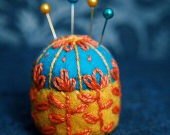 Made to order - Scandinavian flower bottlecap pincushion made to order