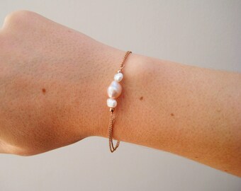 Delicate Pearl bracelet, freshwater pearl rose gold bracelet, silver bracelet, gold bracelet, dainty boho bracelet, pearls, gift for her