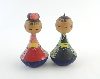 Vintage kokeshi doll, set of 2