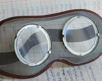 STEAMPUNK at its best... vintage goggles... Laf Bag 6