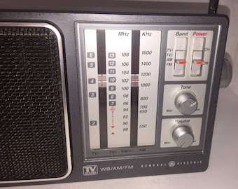 Vintage General Electric GE tv Sound 4Band AM/FM Portable Radio Model 7-2945A