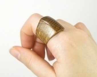 Wooden ring - wide band ring; oak wood ring, reclaimed wood, size: 8, P 1/2