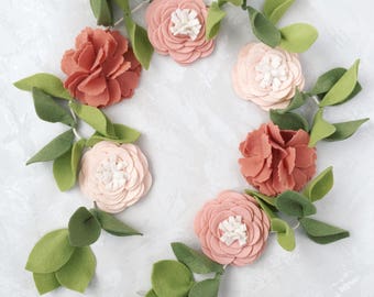 Felt flower Garland || Pick your own colors!