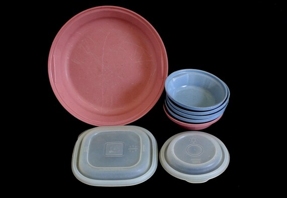 Rubbermaid Microwave Servin Saver Dishes 4 oz Bowl 28 oz Rubbermaid Microwave Servin Saver Dishes 4 oz Bowl 28 oz