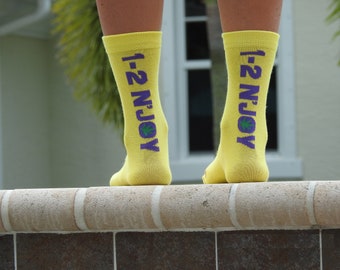 1-2 N'joy weed, Marijuana leaf Socks 4 different colors 420, pot, Marihuana