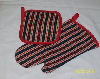 Teacher Apples 123s ABCs Great Gift Oven MItt and Hot Pad Pot Holder Set
