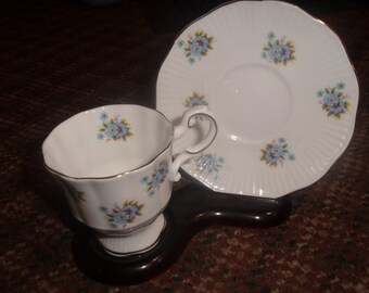 vintage tea cup saucer set rosina bone china england dainty flower