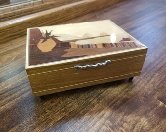 Beautiful Wood Inlay South West Torna A Surriento Music Box