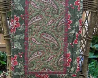 Christmas Quilted Table Runner Paisley Cactus Poinsettia