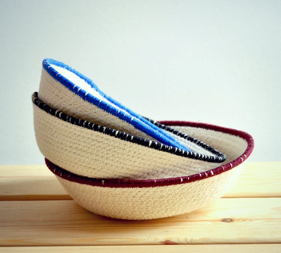 Small decor cotton rope bowls for a home office or as a bedside tray. Decorative Mediterranean baskets for a natural home decor.