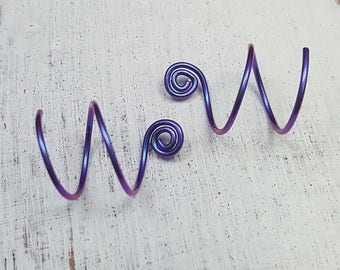 20g Niobium double piercing hoop. Two hole earring. Two hole spiral. Threader earring. Side by side piercing hoop. Twist in hoop WL3