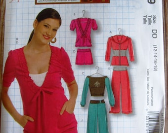 Misses Hooded Jacket, Tops, Shorts and Pants Sizes 12 14 16 18 McCalls Pattern M5819 UNCUT