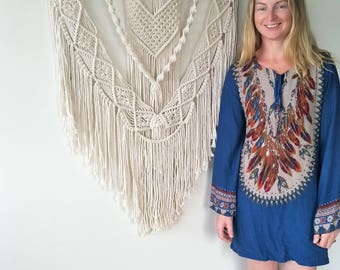 large macrame wall hanging/ boho wall hanging/ Southwestern style / wall art/ boho art/nursery decor/kids room/ wall decor