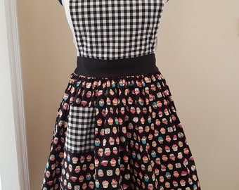 Adults Cupcake / Gingham Apron