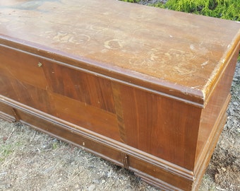 Antique Ed Roos Cedar Chest, Art Deco Hope Chest, Antique Wood Cedar Chest, Aromatic, Art Deco Furniture, Waterfall Design, Farmhouse Glam