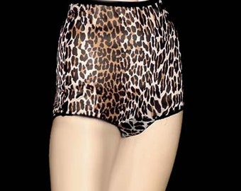 Vintage Vanity Fair Leopard fullcut brief nylon panties size Large