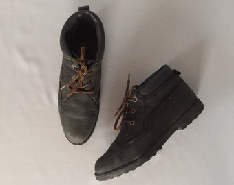 FOREST GREEN leather boots | lace up ankle boots | 8