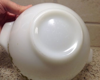 Pyrex spring blossom cinderella bowl