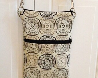 Concentric Circles Cross Body Bag