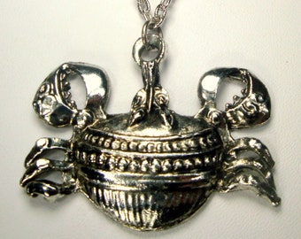 SALE, Modern Silver Crab Pendant on Chain, Crustacean Claws, Stylized Shellfish Necklace