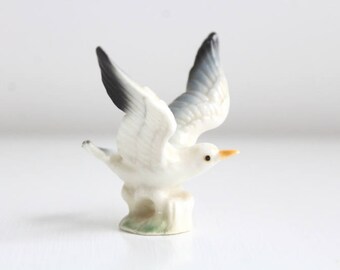 miniature seagull figurine