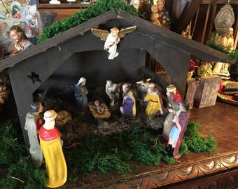 Vintage, Nativity Set Approx 1950s, 12 Pieces, Hand Painted, Very Nice, Approx 24" wide