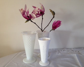 Vintage Fenton Milk glass vases / set of 3 Vintage Wedding
