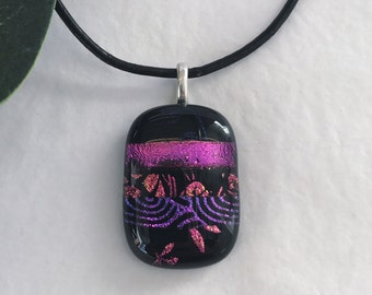 Dichroic glass pendant - Fused glass, Etched patterns, different shades of pink and purple