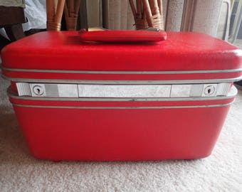 Samsonite Red Train Case Makeup Vanity