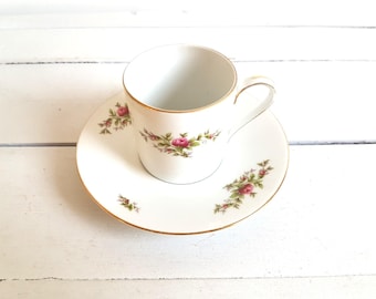 Antique classic teacup 'classic rose' by Rosenthal