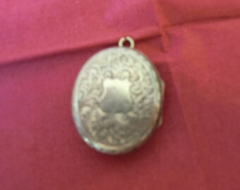 Personalized Victorian Locket in Antique Silver, Pendant