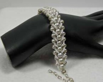 Beadwoven Freshwater Pearl and Seed Bead Bracelet