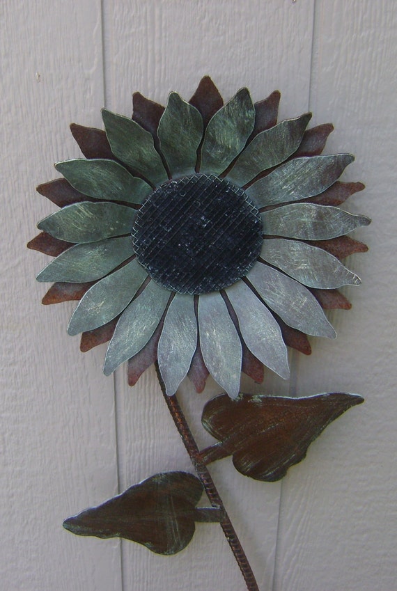 Items similar to Sunflower, Metal Garden Art, Rusty Metal ...