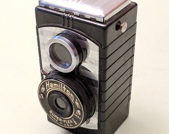 Hamilton Super-Flex Twin Lens Reflex (TLR) Camera - 127 rollfilm